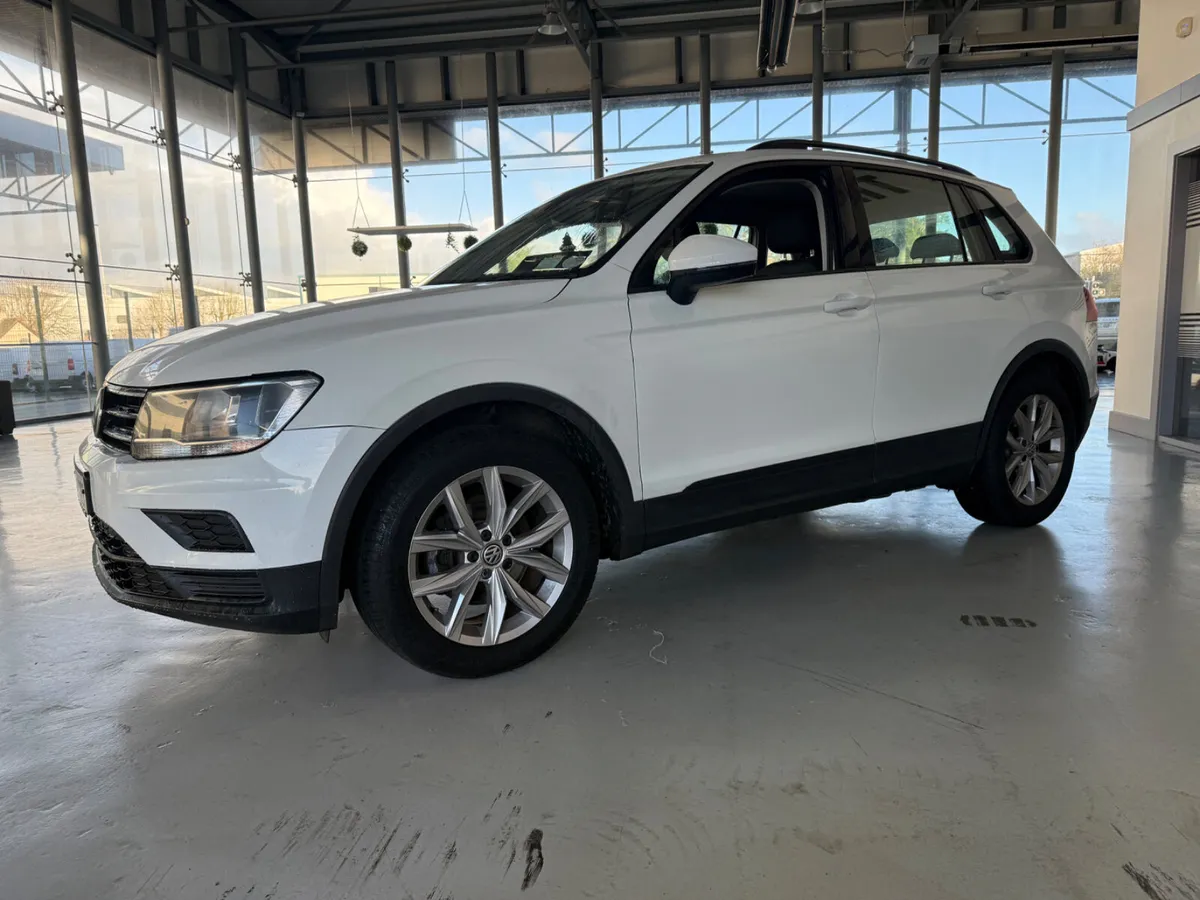 Volkswagen Tiguan 2017 - Image 3
