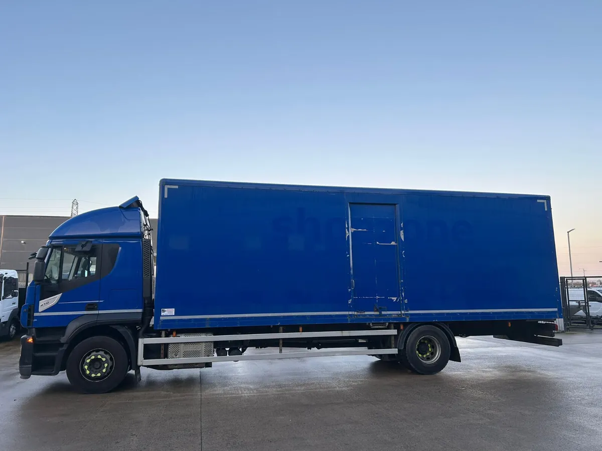 October 2019 Iveco Stralis 310 18 Ton - Image 3