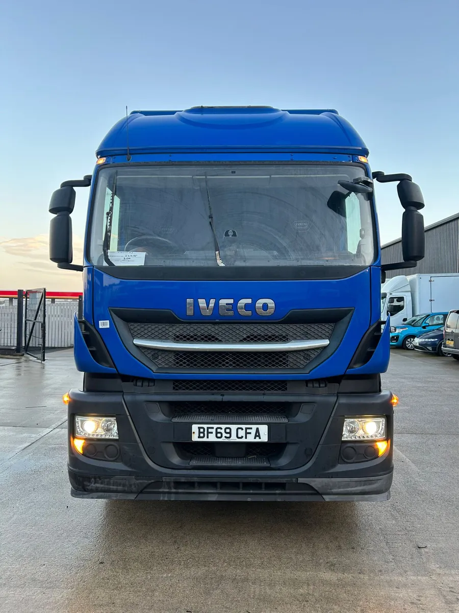 October 2019 Iveco Stralis 310 18 Ton - Image 2