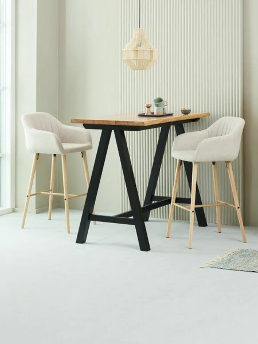 4 Brand New Bar Stools - Image 1