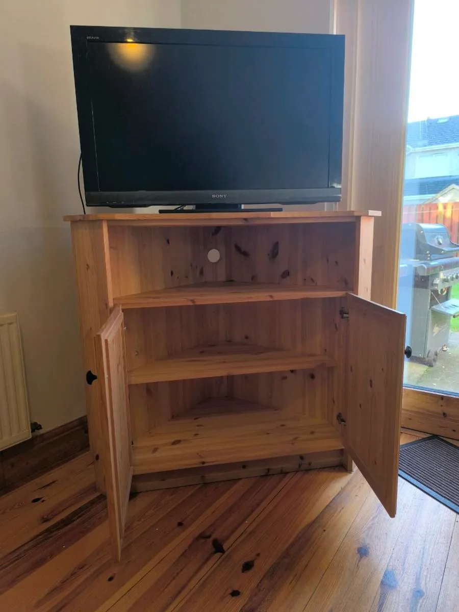 Pine corner TV Unit - Image 1