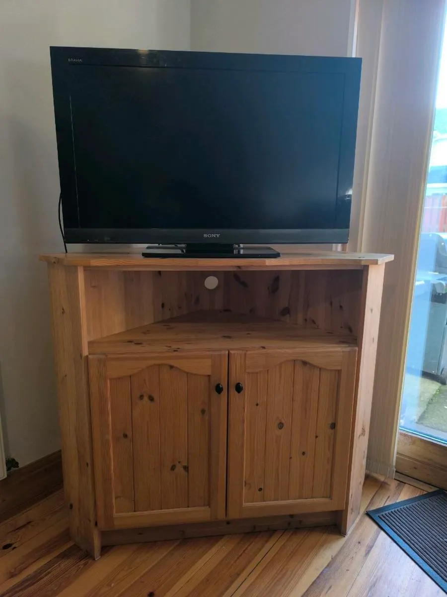Pine corner TV Unit - Image 2