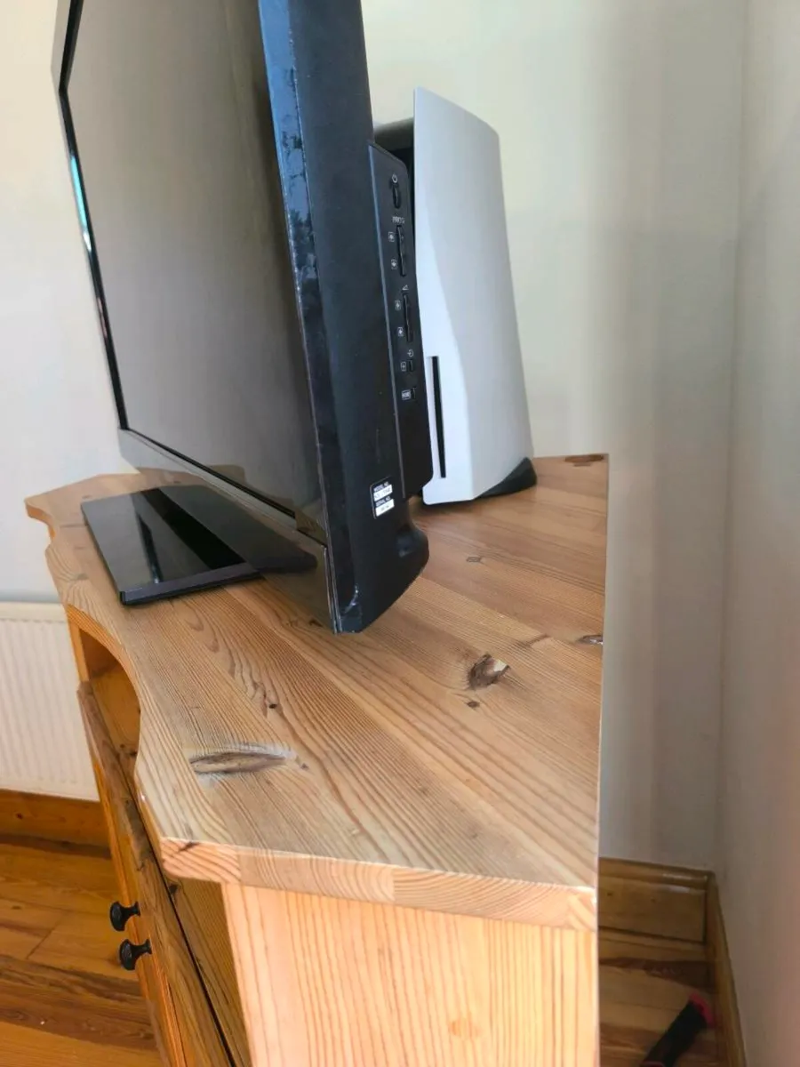 Pine corner TV Unit - Image 4