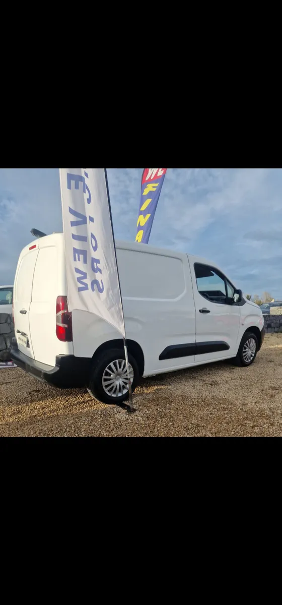 2021 Opel Combo Finance available - Image 2