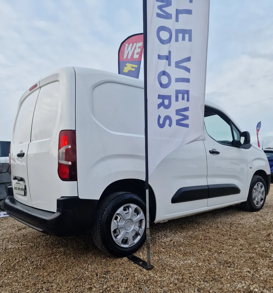 2021 Opel Combo Finance available - Image 4