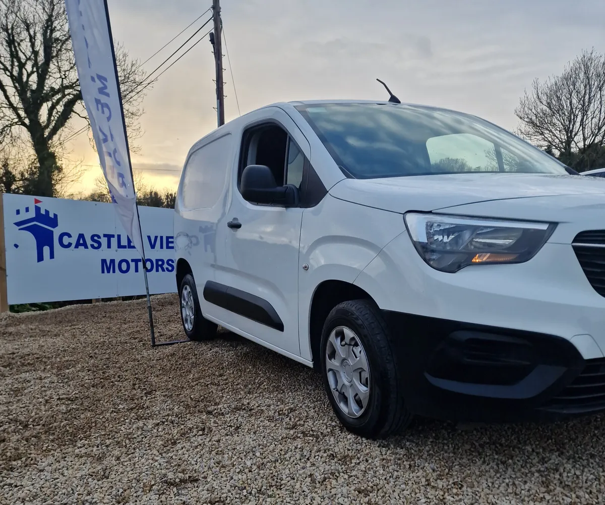 2021 Opel Combo Finance available - Image 1