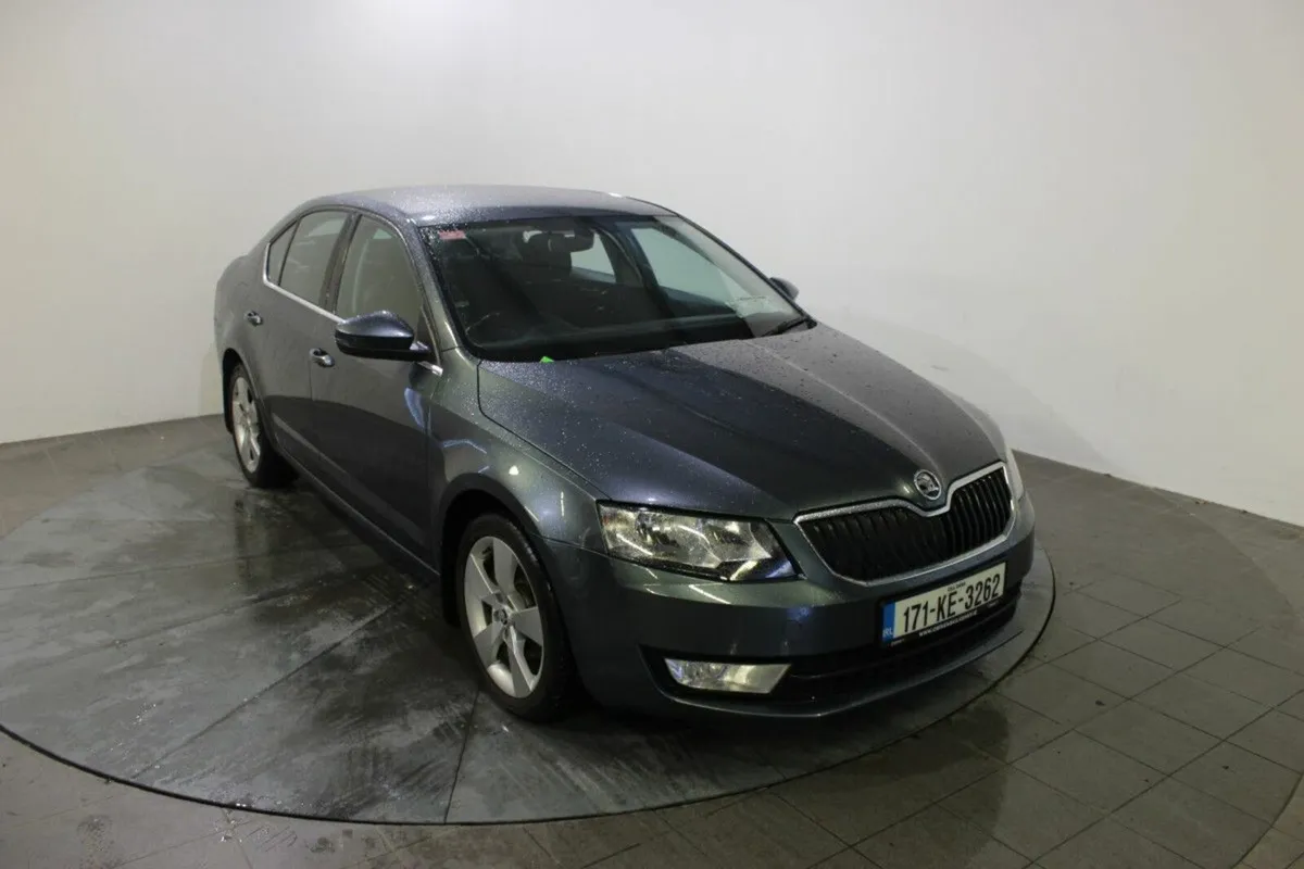 Skoda Octavia STYLE 1.6TDI 90HP - Image 1