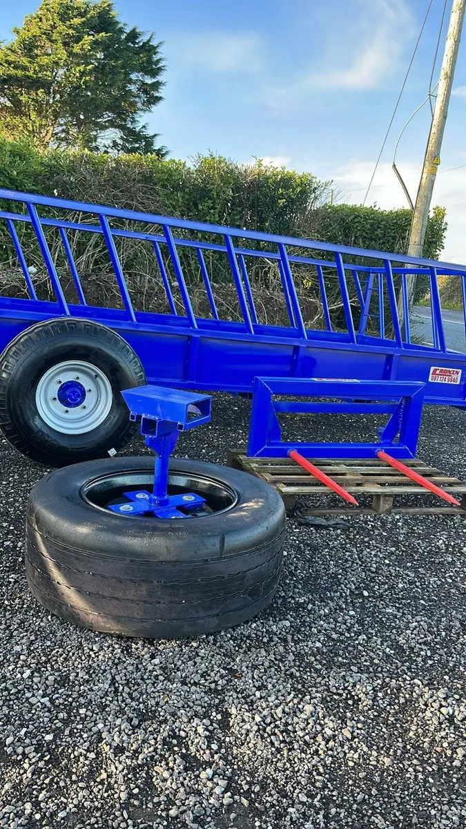 Silage pushers & Bale spikes - Image 1