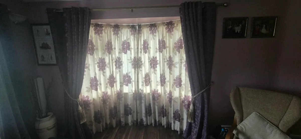 Curtains - Image 1