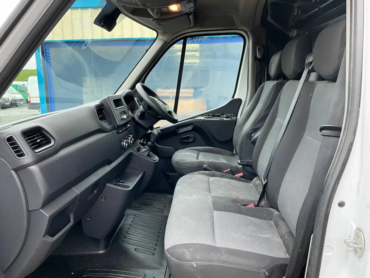 RENAULT MASTER LM35 BUSINESS LWB FWD 2.3 DCI 135PS - Image 3