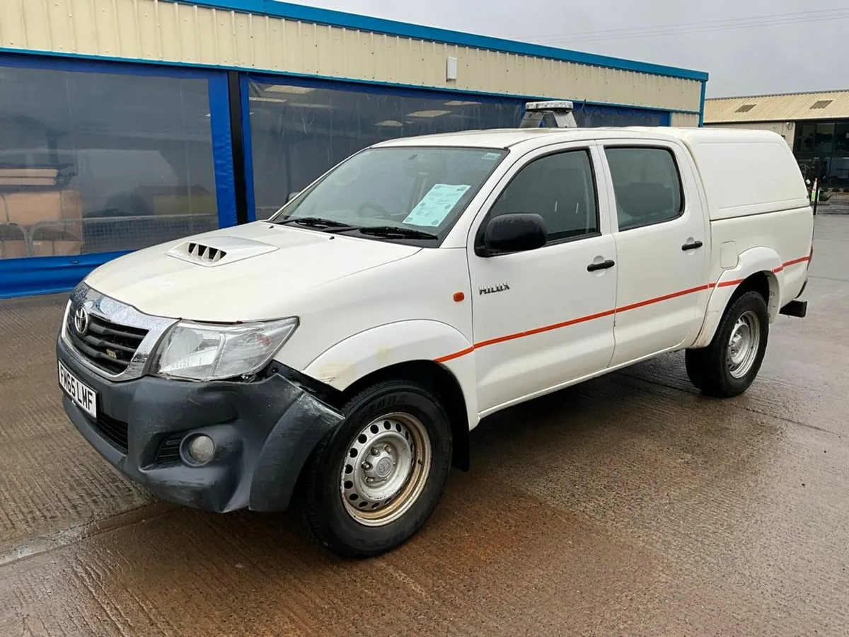 TOYOTA HILUX ACTIVE 2.5 D-4D 4WD DOUBLE CAB PICKUP - Image 3