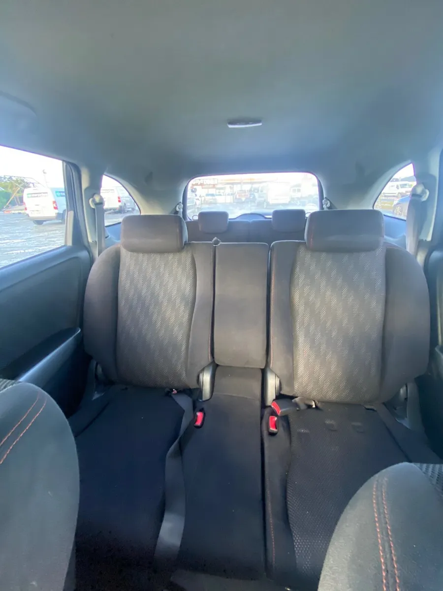 Honda Stream 2009 - Image 3