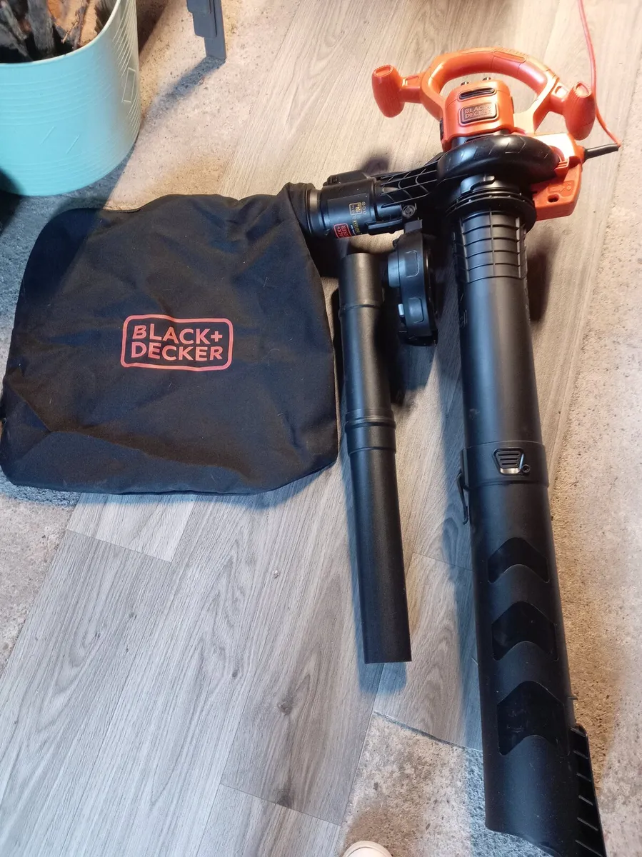 Black & Decker vacuum leaf blower - Image 1