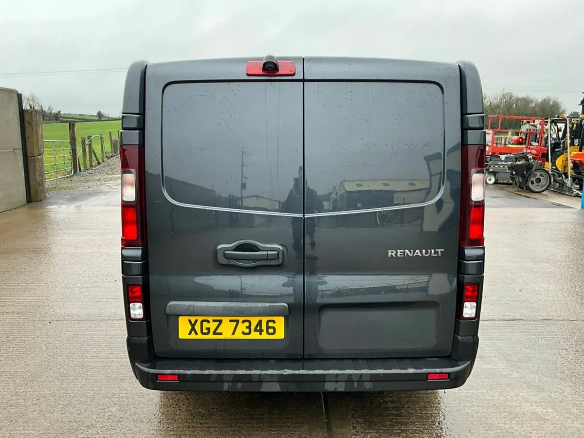 RENAULT TRAFIC LL30 BUSINESS+ LWB 2.0 BLUE DCI 130 - Image 3