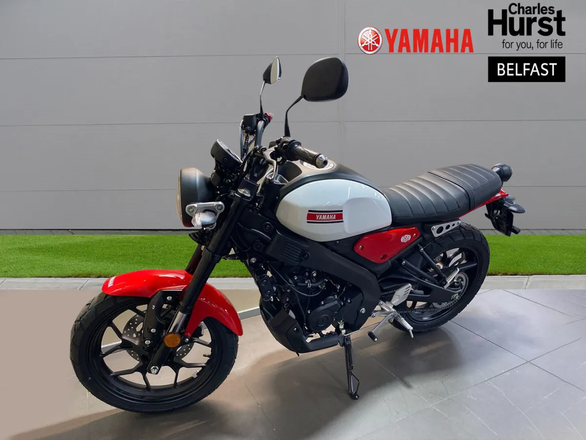 YAMAHA XSR 125 with Delivery Miles, NI Reg - Image 4