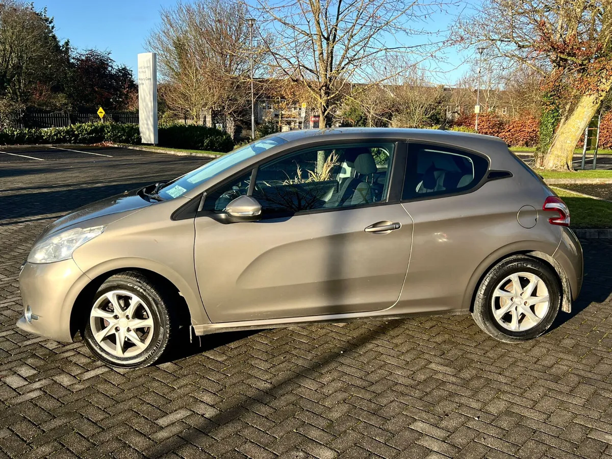 Peugeot 208 2014 1.4 HDI new nct 9/26 low km - Image 2