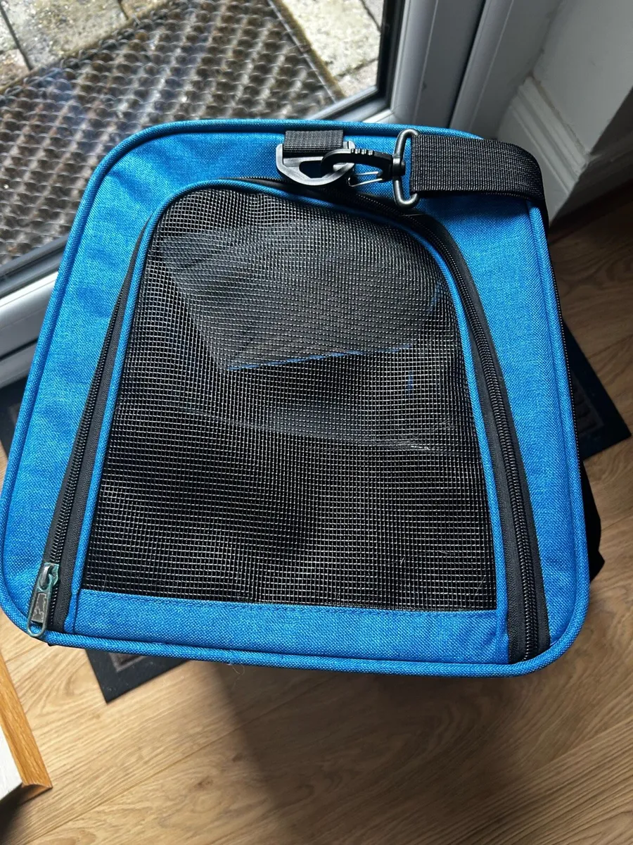 Cat Carrier - Image 4