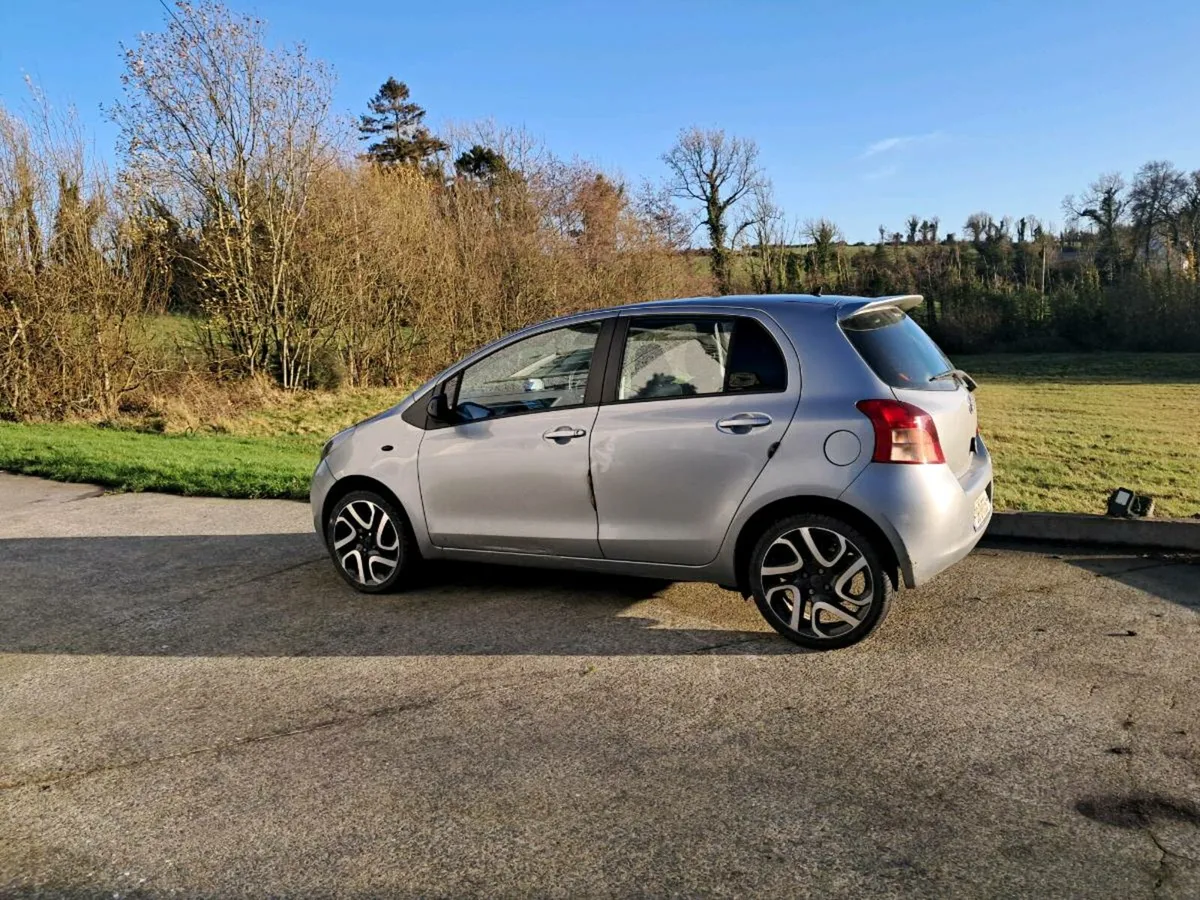 Toyota Yaris 1L - Image 1