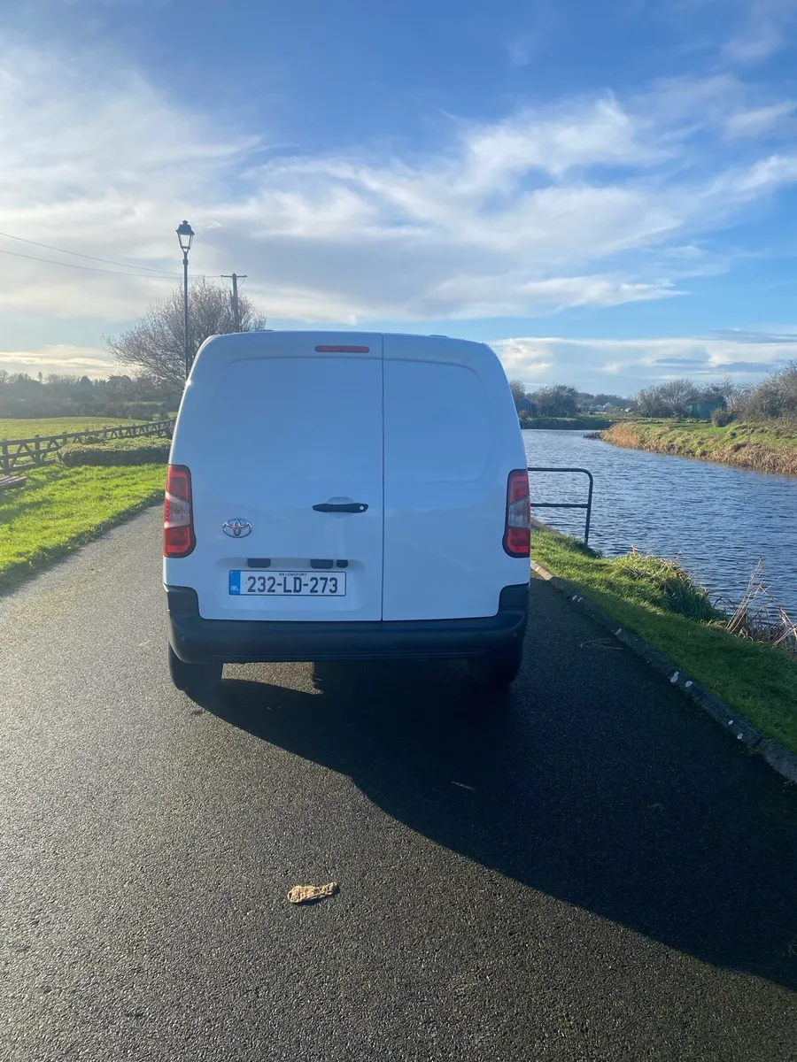Toyota proace - Image 4