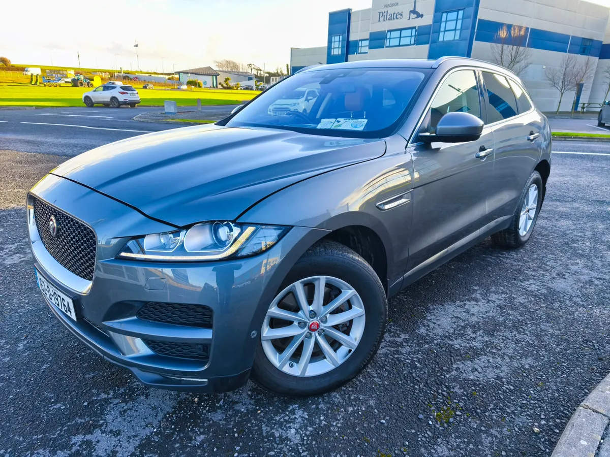JAGUAR F-PACE 2.0 I4 D 180PS PORTFOLIO AUTO 4WD - Image 4