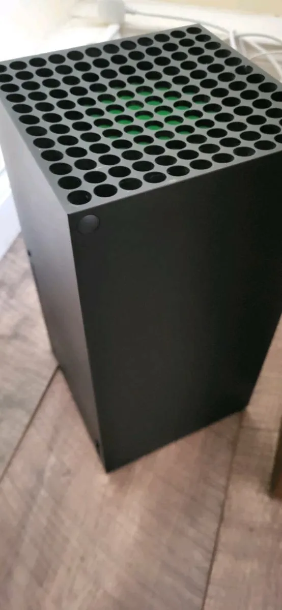 Xbox series x - Image 1