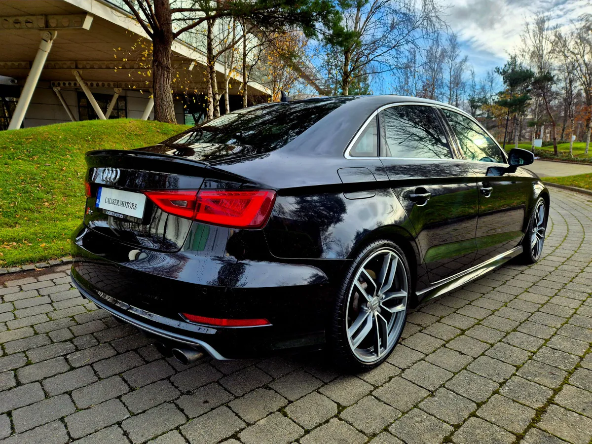 AUDI S3 2.0 TFSI 300 S-TRONIC QUATTRO - Image 3