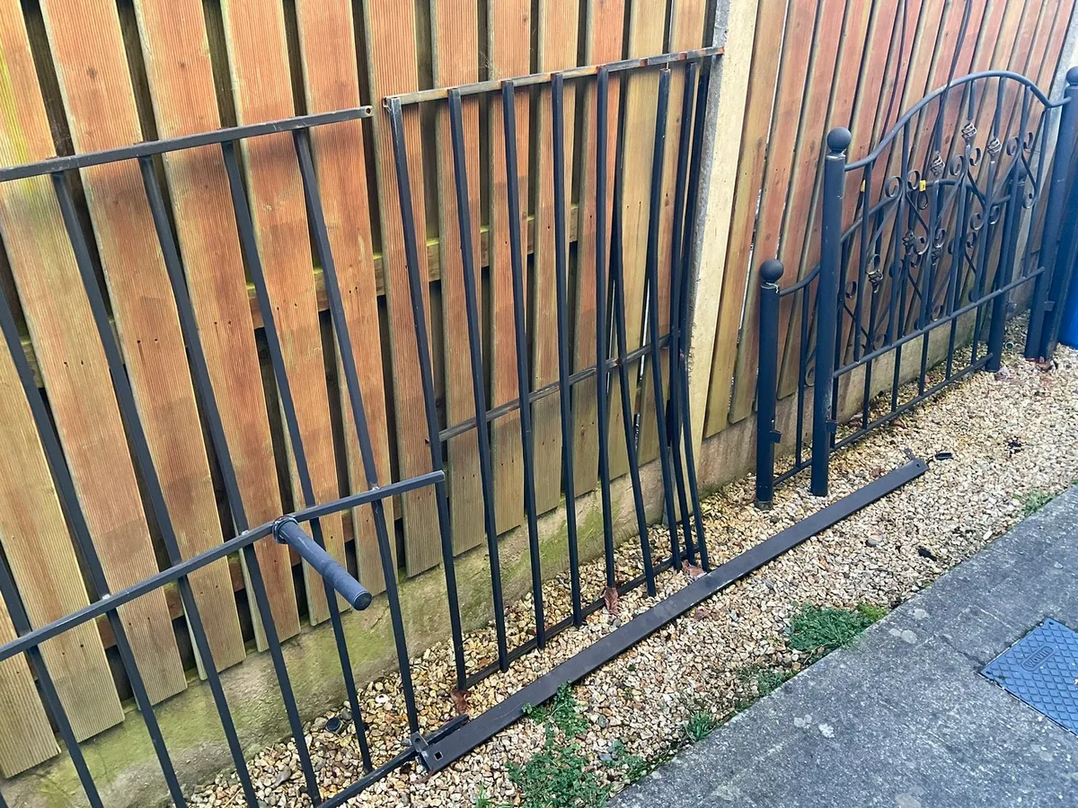 Queen size wrought iron bed