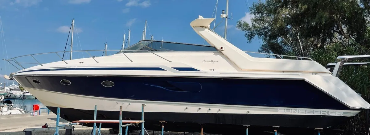 Sunseeker Camargue 46 Classic Motor Yacht - Image 2