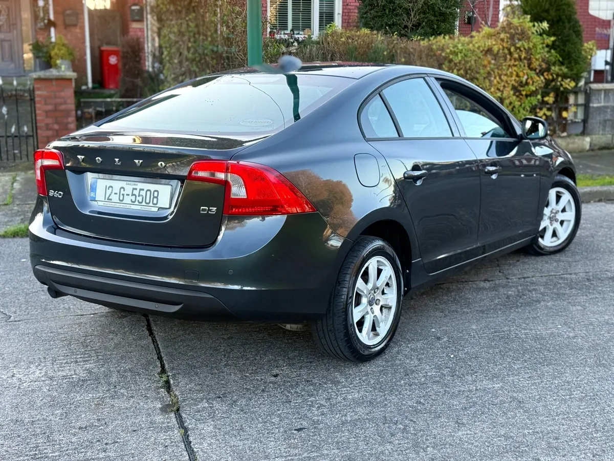 12 Volvo S60 2.0 D 5 cilinder Nct Tax - Image 2