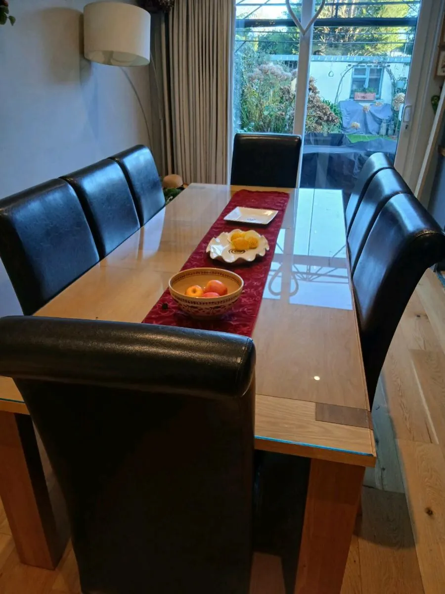 Dining chairs - Image 1