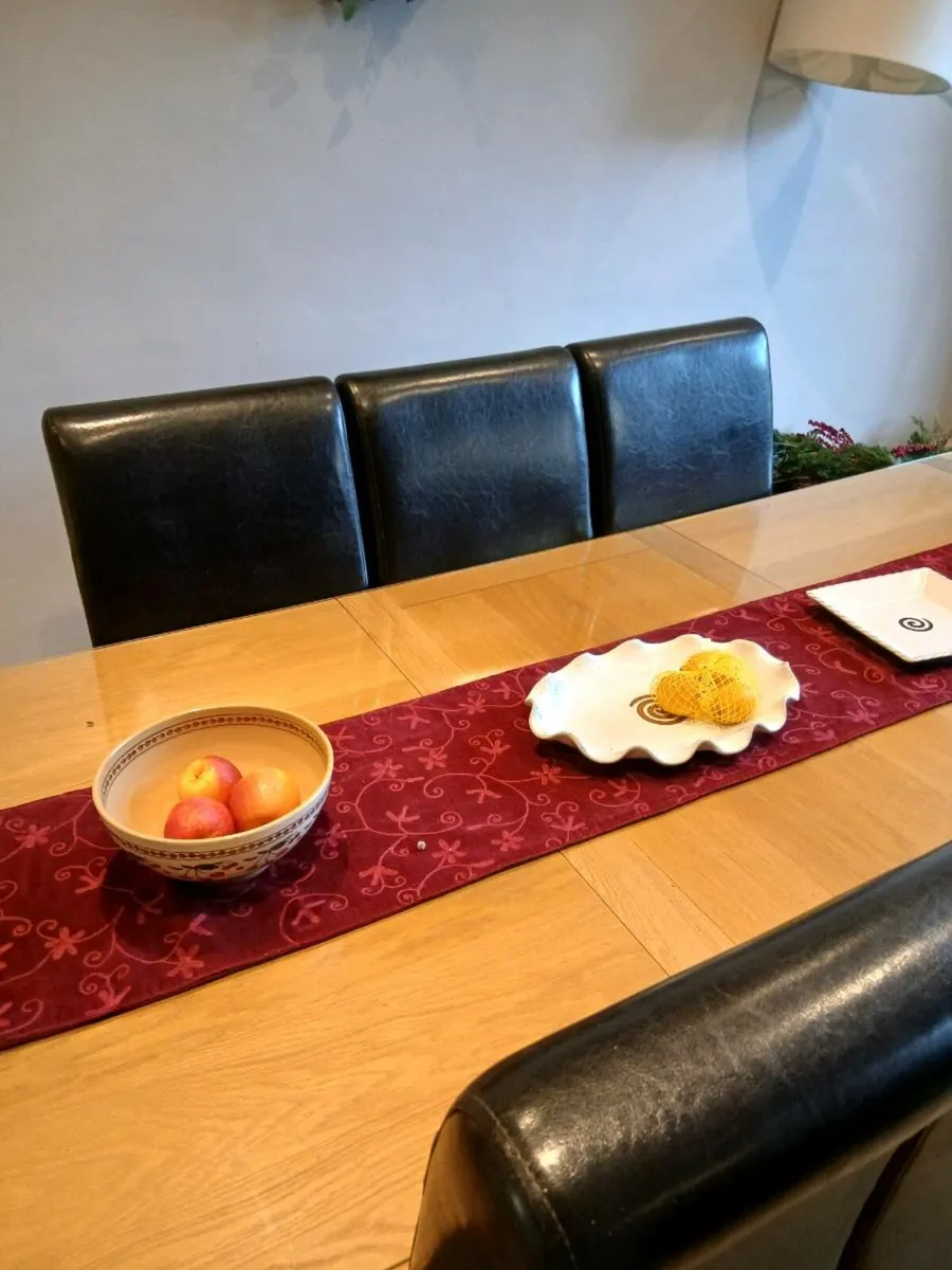 Dining chairs - Image 2