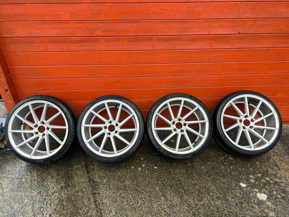19 inch 1 Directional Alloys 5x112 - Image 1