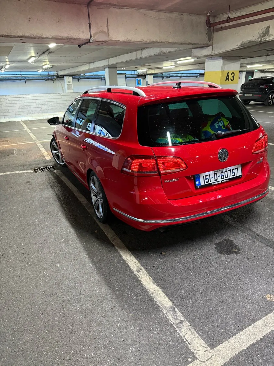 Volkswagen Passat R-Line DSG LOW KM - Image 3