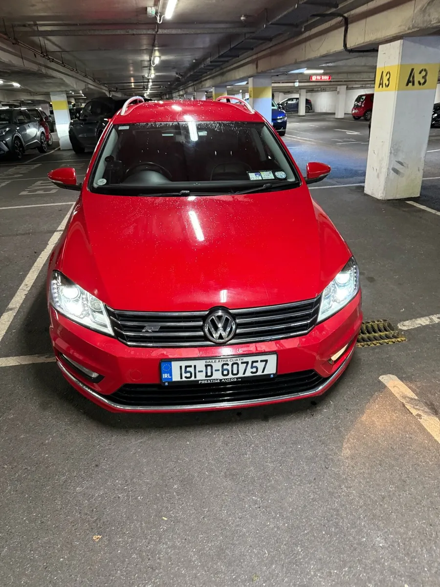 Volkswagen Passat R-Line DSG LOW KM - Image 4