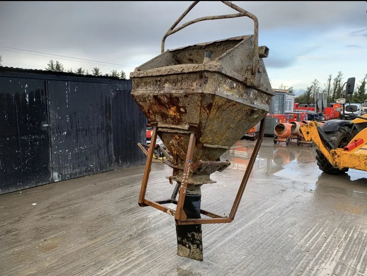 Secatol 500L Concrete Pouring Skip – To Suit Crane - Image 3