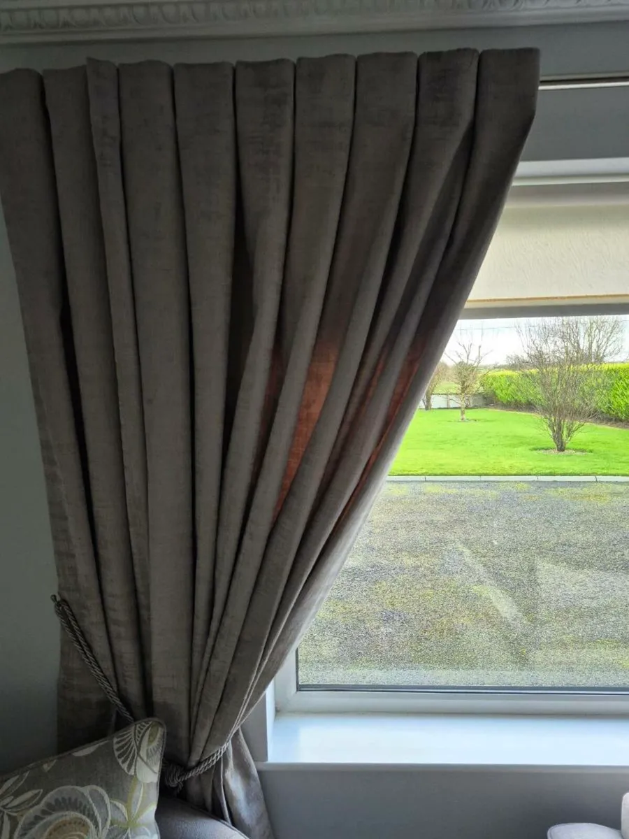 Curtains - Image 1