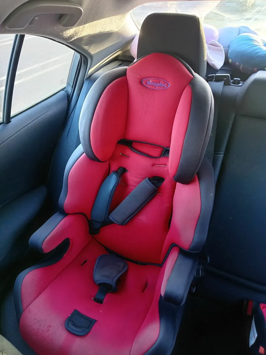 Car seat - Image 1