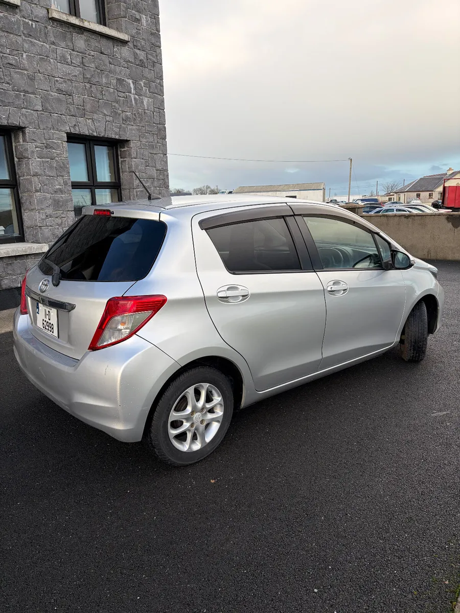 Toyota Vitz 2011 - Image 4