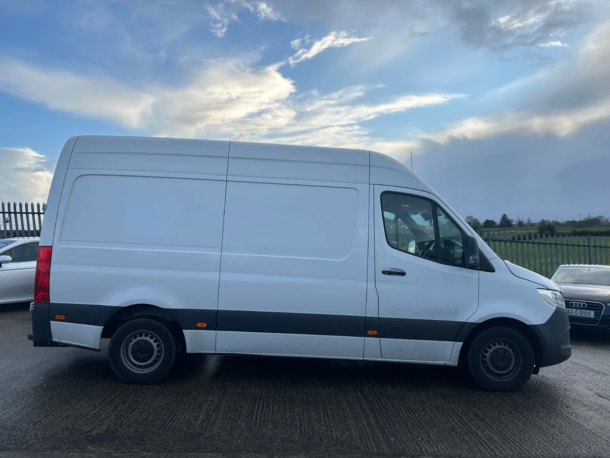 Mercedes-Benz Sprinter 2020 - Image 2
