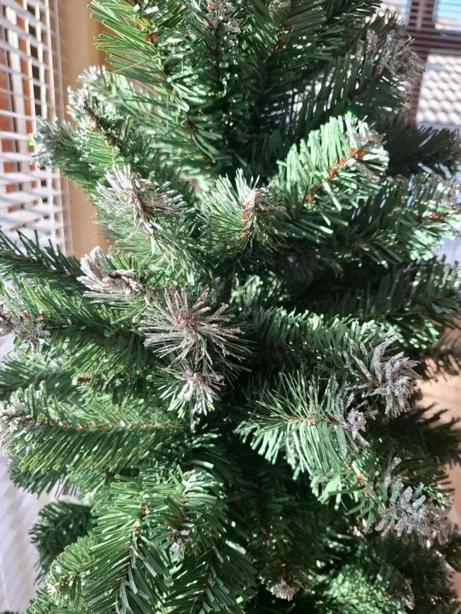 Christmas tree - Image 2