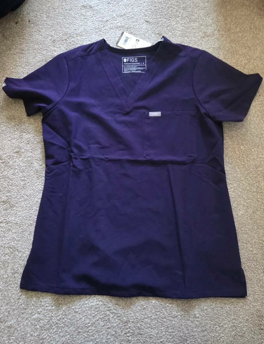 Figs scrubs - Image 1