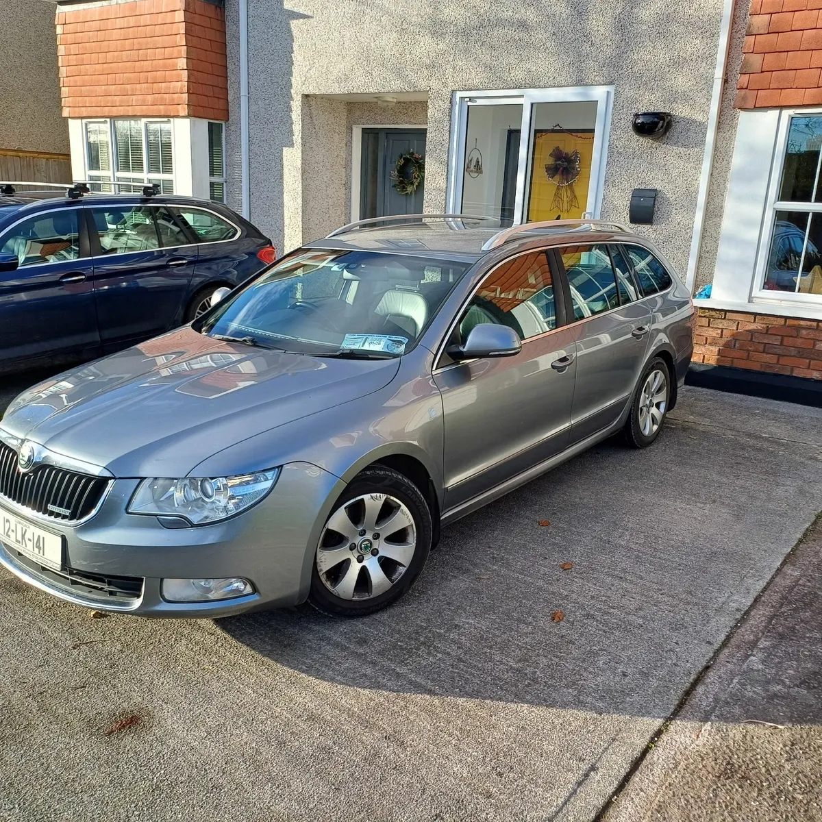 Skoda Superb 2012 - Image 2