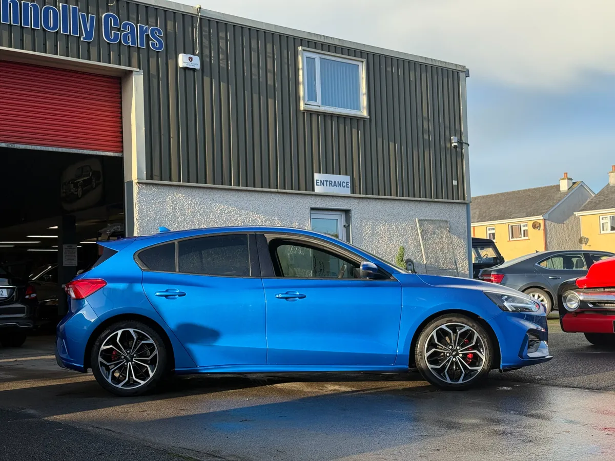 2020 Ford Focus ST-Line - Image 2