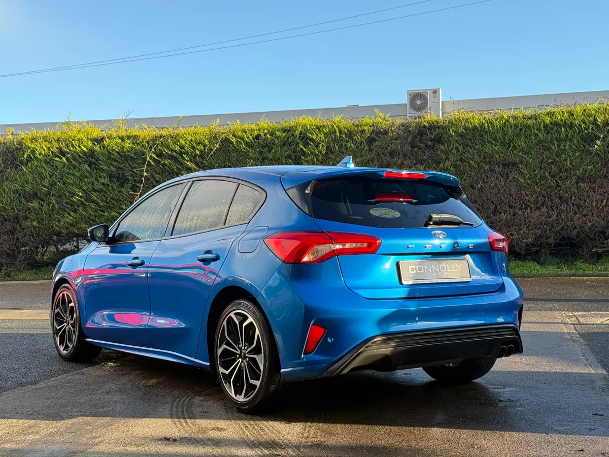 2020 Ford Focus ST-Line - Image 4