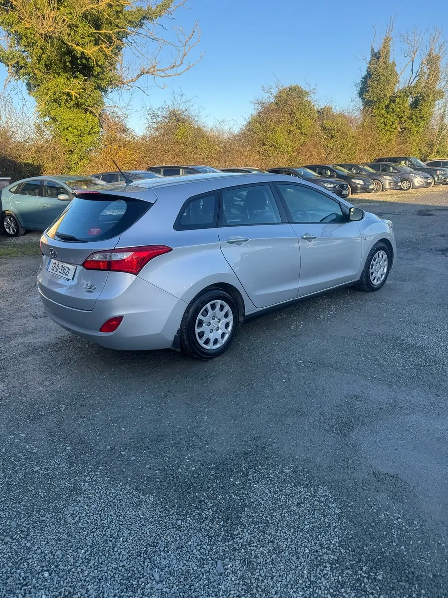 Hyundai i30CW 1.4dsl ..NEW NCT/NEW MODEL - Image 3