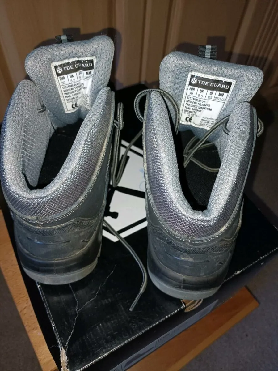 Womens Safety Boots Brand New - Image 3