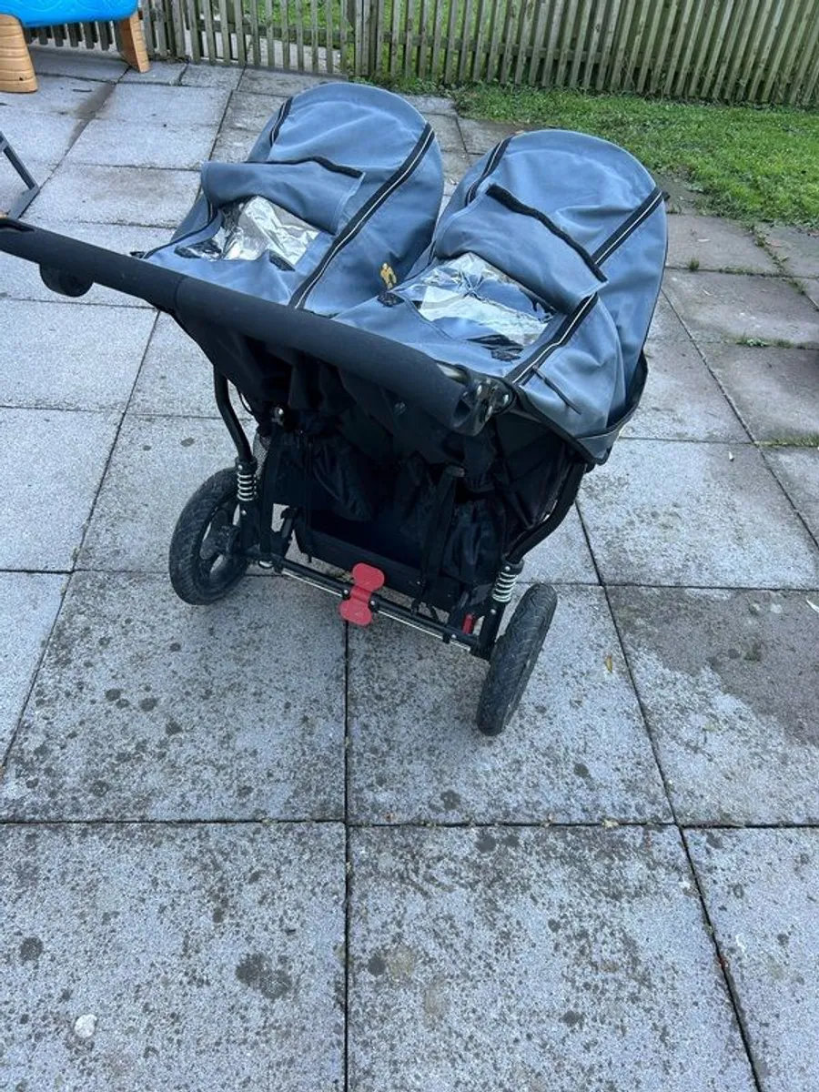 Outnabout (Out and About) Double Nipper Buggy - Image 4