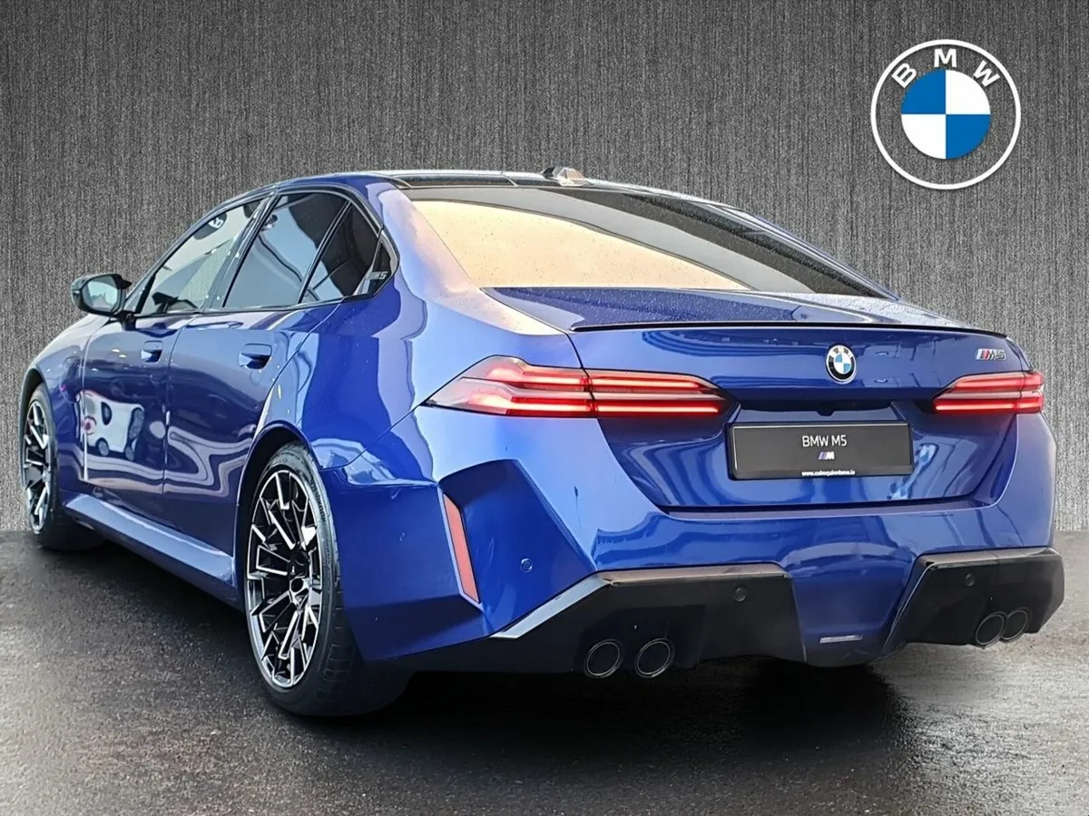 BMW M5 M5 Saloon - Image 2