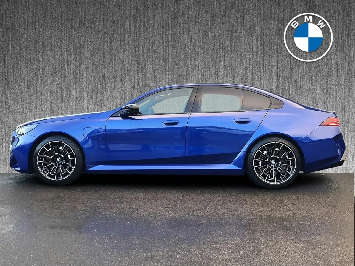 BMW M5 M5 Saloon - Image 3