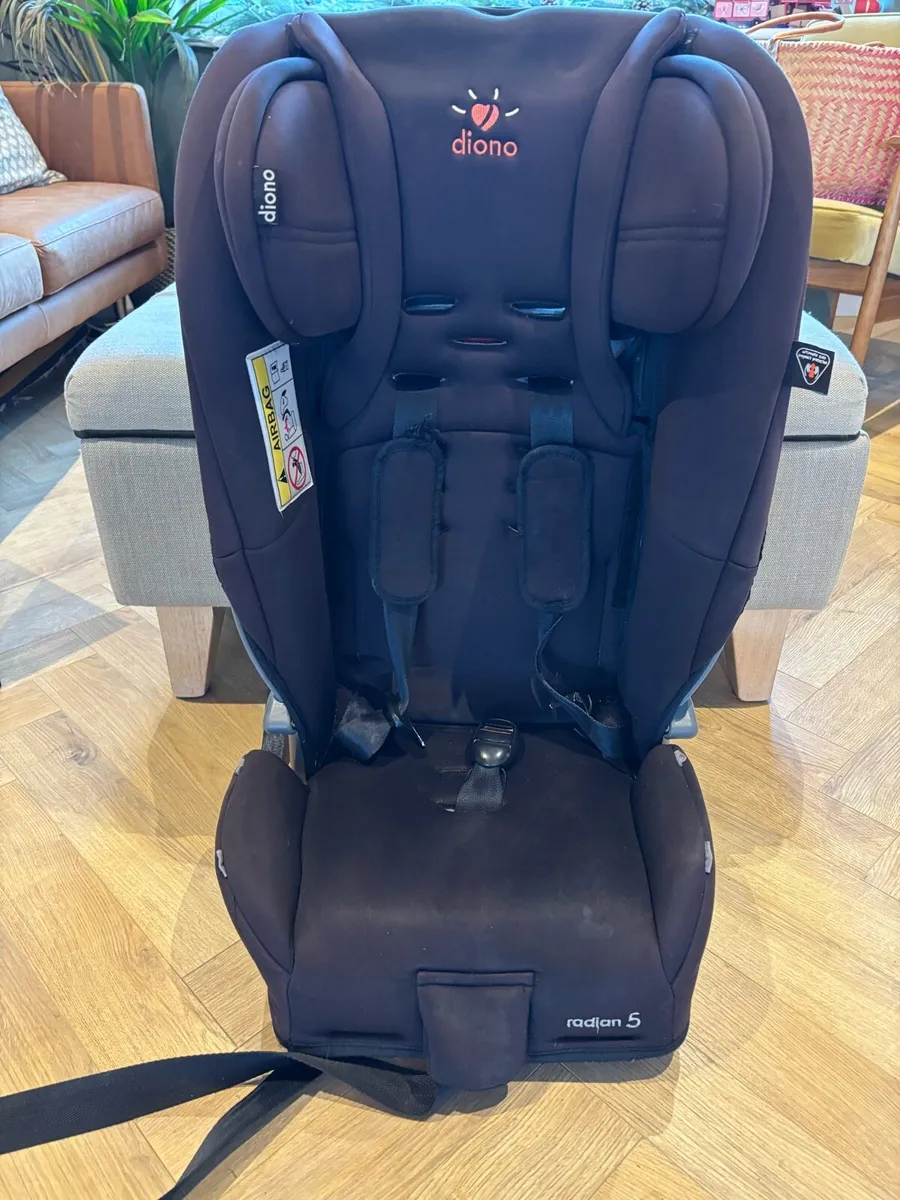 Car seat - Image 2